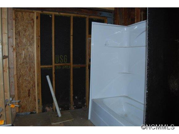 70 Sycamore Cir - Photo 3