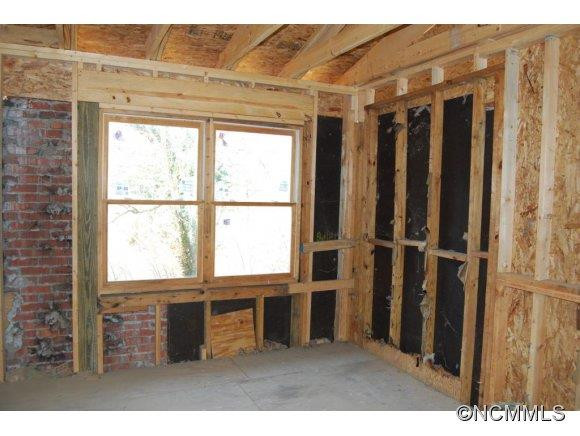 70 Sycamore Cir - Photo 4