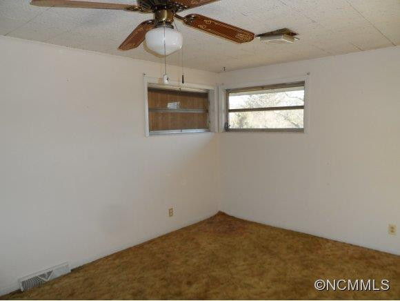 569 Upper Glade Creek Road - Photo 4