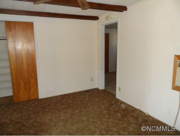 569 Upper Glade Creek Road - Photo 6