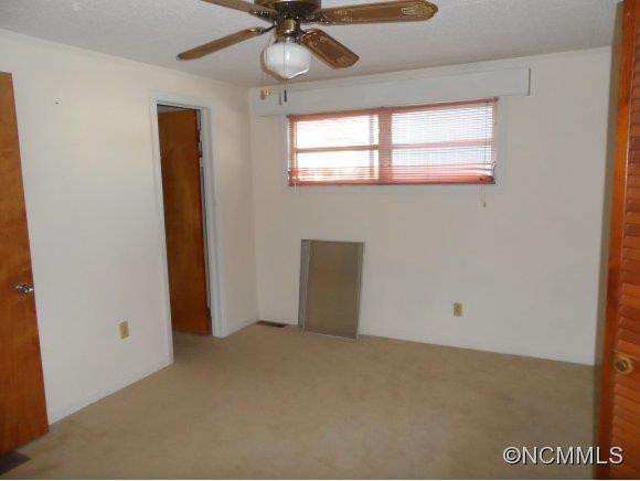 569 Upper Glade Creek Road - Photo 7