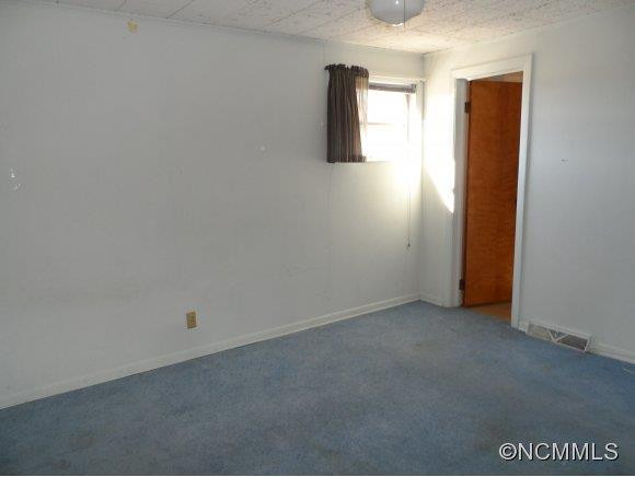 569 Upper Glade Creek Road - Photo 8