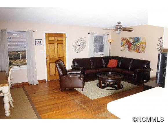 9 Main Street - Photo 4