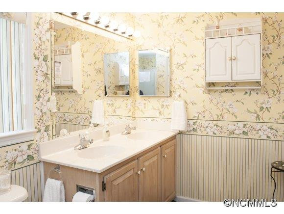 39 Stephanie Lane - Photo 13
