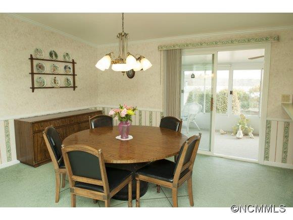 39 Stephanie Lane - Photo 4