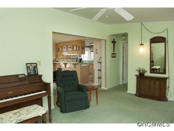 39 Stephanie Lane - Photo 6