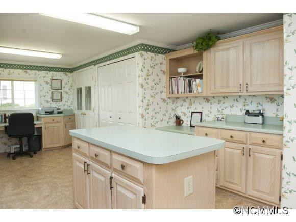 39 Stephanie Lane - Photo 8