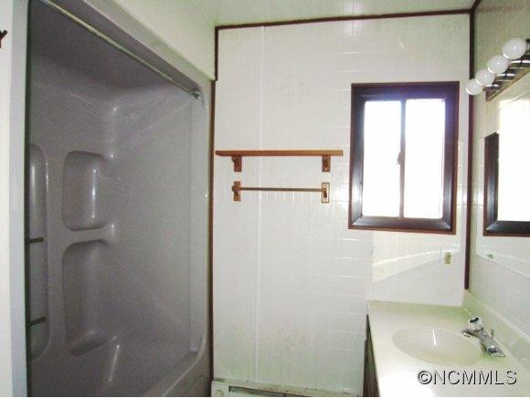 320 Starnes Cove Road - Photo 11