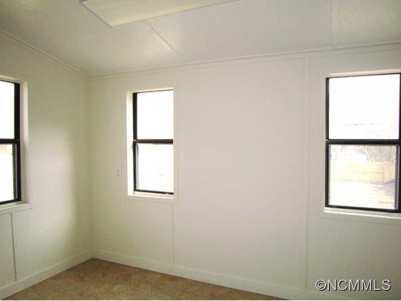 320 Starnes Cove Road - Photo 12
