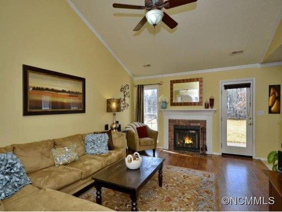 363 GLENSPRINGS DR - Photo 3