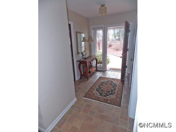 424 Mountain View Drive - Photo 2