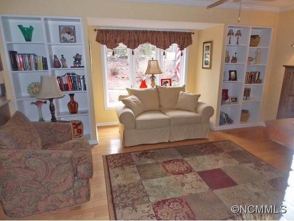 424 Mountain View Drive - Photo 4