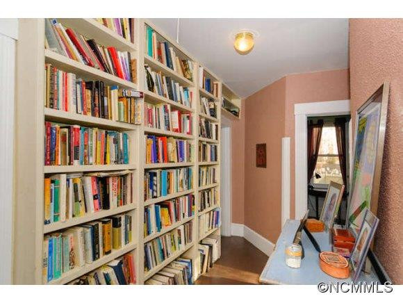 16 West St - Photo 8