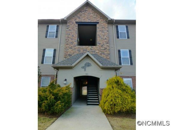 181 Brickton Village Circle  #101
