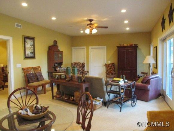 1595 Lillians Point Court - Photo 13