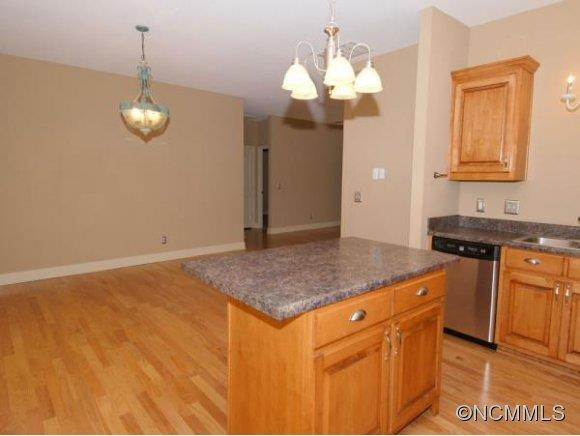94 ROCKFIELD WAY - Photo 4