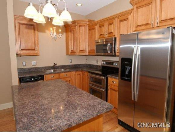 94 ROCKFIELD WAY - Photo 5