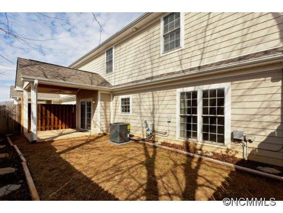 802 West Pointe Drive - Photo 13