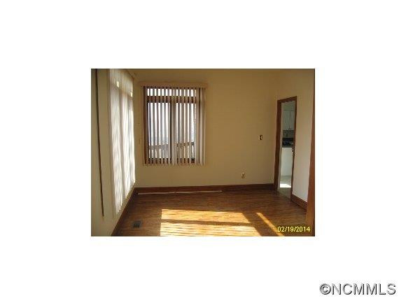  - Photo 8