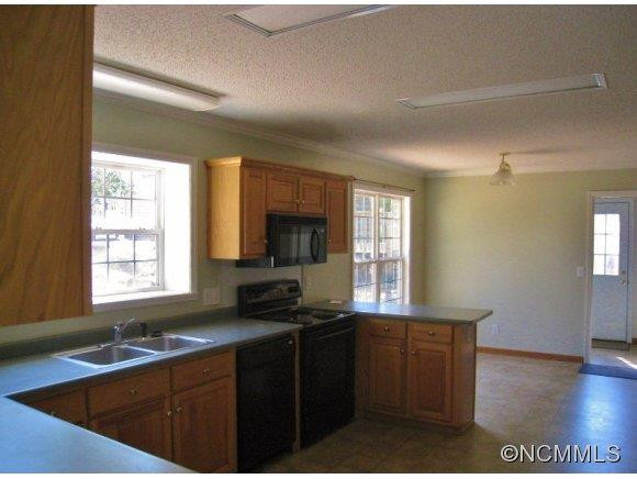 556 Hooker Road - Photo 5