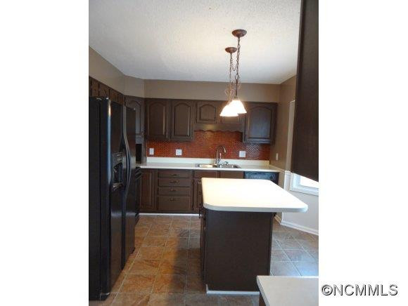 41 Whispering Woods Drive - Photo 8