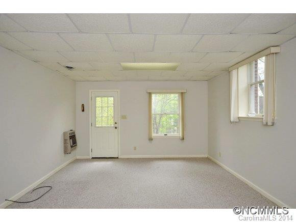 180 MOUNTAIN VALLEY DRIVE - Photo 12