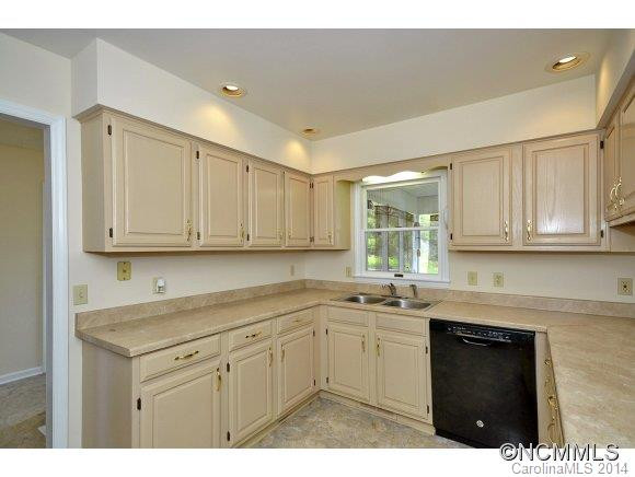 180 MOUNTAIN VALLEY DRIVE - Photo 5