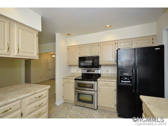 180 MOUNTAIN VALLEY DRIVE - Photo 6