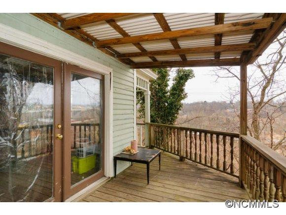 56 Roberts St - Photo 3