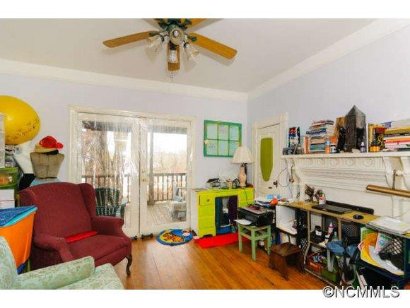 56 Roberts St - Photo 5