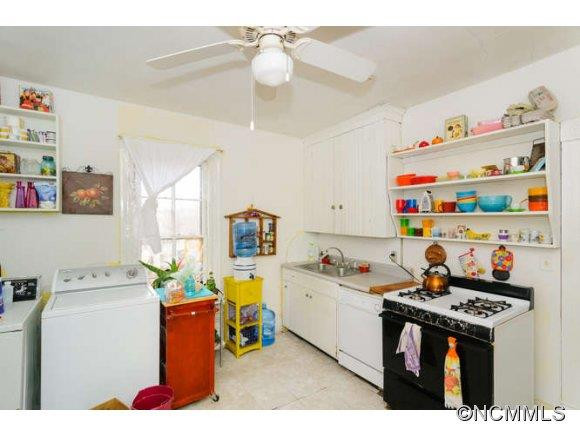 56 Roberts St - Photo 7