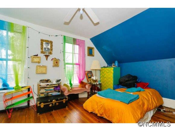 56 Roberts St - Photo 8