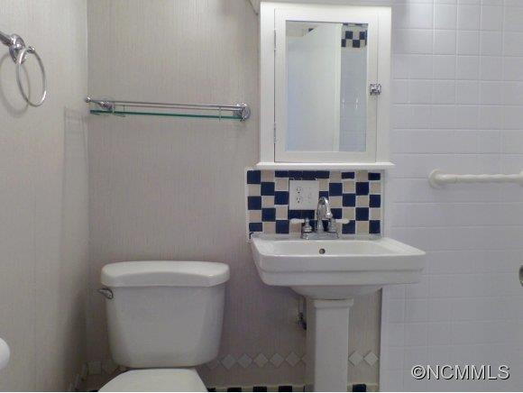 198 Springdale Drive - Photo 15