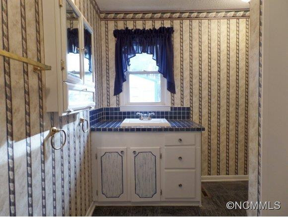 198 Springdale Drive - Photo 10
