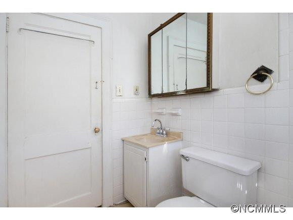 112 Wendover Road - Photo 11