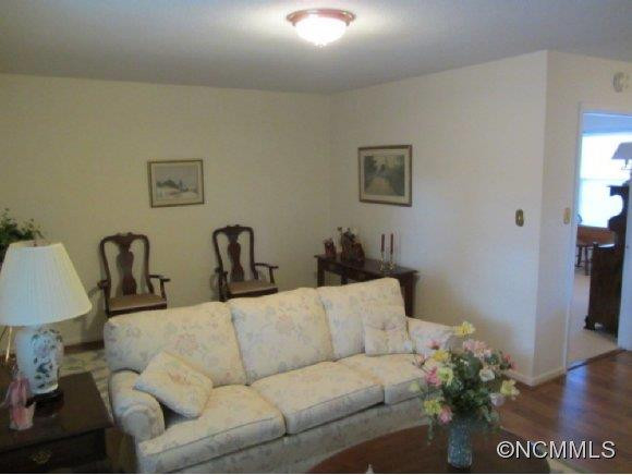 139 Macie Lane - Photo 8