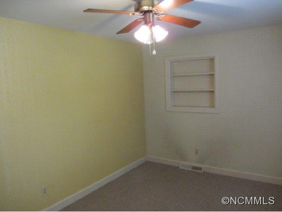135 Hall Street - Photo 13
