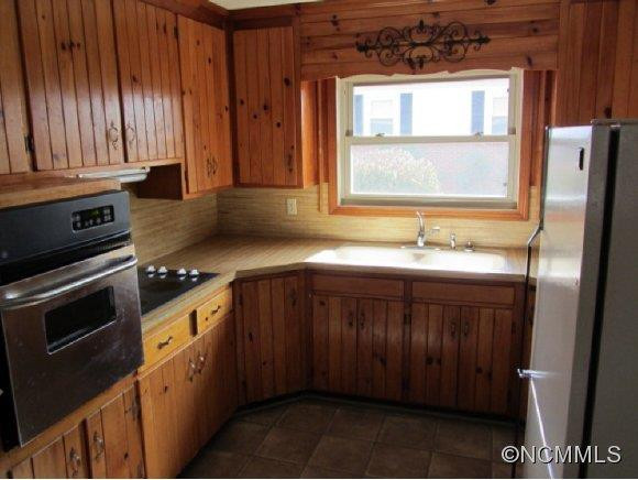 135 Hall Street - Photo 3
