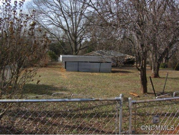 135 Hall Street - Photo 23