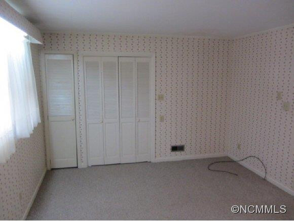135 Hall Street - Photo 8