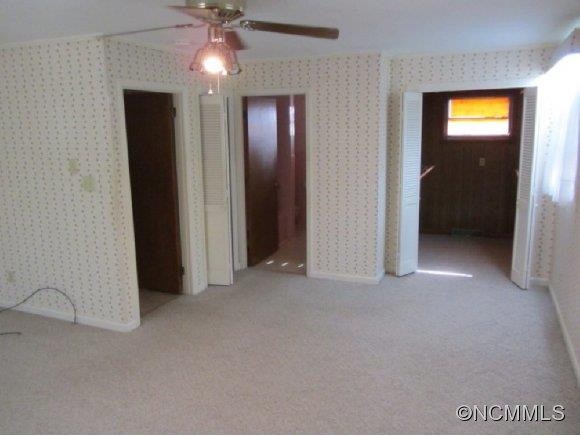 135 Hall Street - Photo 9
