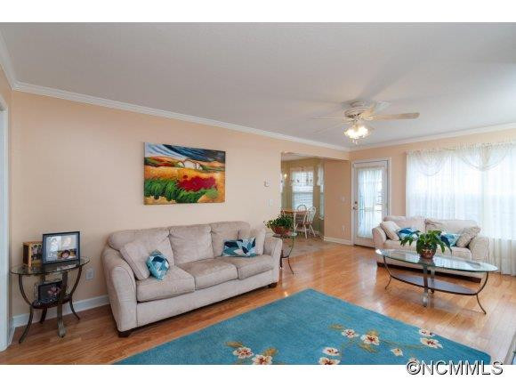 208 Essex Place - Photo 6