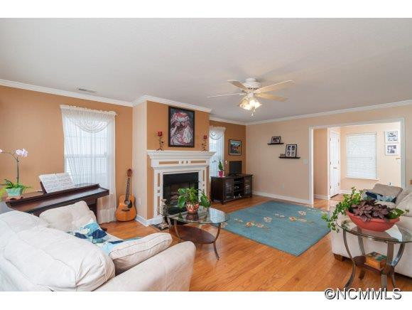 208 Essex Place - Photo 7