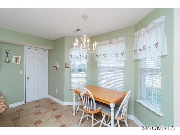 208 Essex Place - Photo 10