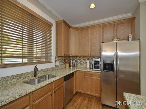 2 OAK SPRINGS DRIVE - Photo 13