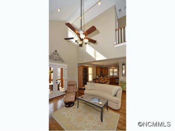 2 OAK SPRINGS DRIVE - Photo 9