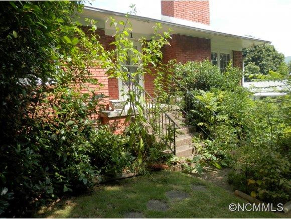 1 E Haywood Drive - Photo 3