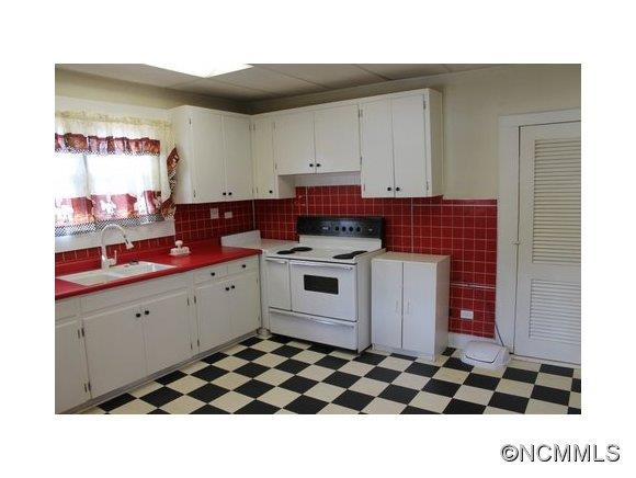 152 Edwards Ave - Photo 3