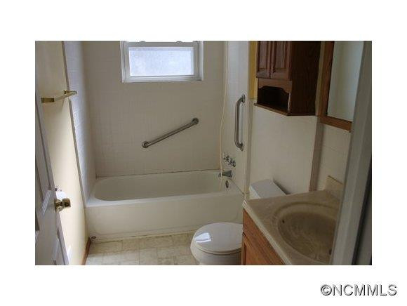152 Edwards Ave - Photo 4