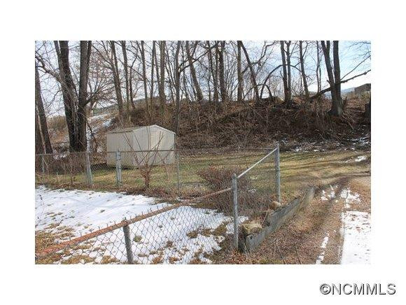152 Edwards Ave - Photo 9